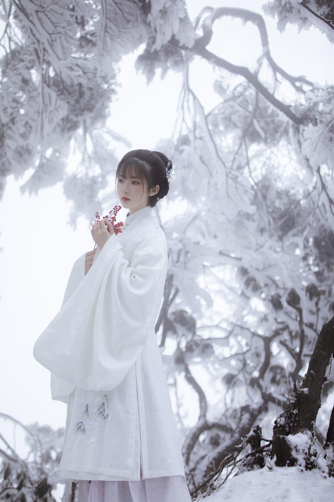 图片[24]-[YITUYU艺图语] 2022.03.04 相思 二鱼阿 [24P] – 速更版-美库