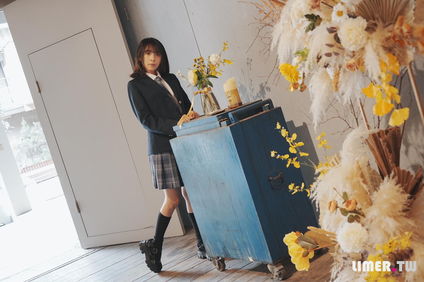 图片[12]-Limerence原创 NO.037 子子 JK小腿袜到裸足的偷窥视角[181P] – 速更版-美库