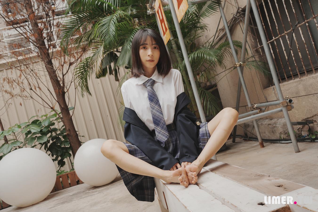 图片[50]-Limerence原创 NO.037 子子 JK小腿袜到裸足的偷窥视角[181P] – 速更版-美库