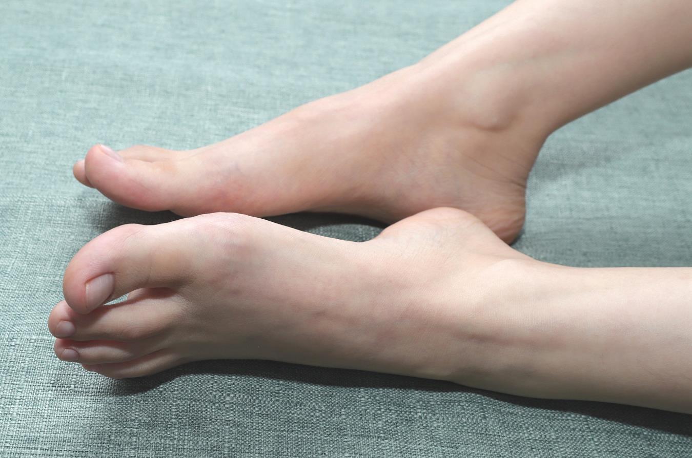 图片[9]-[Pary学生模拍] No.007 极品美女小芳大冬天穿上姓感吊带展示美jiao [155P] – 速更版-美库