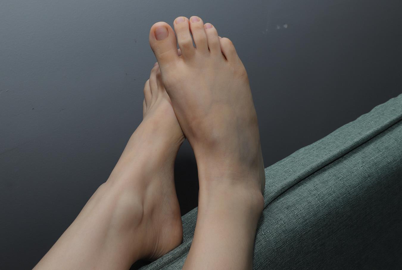 图片[66]-[Pary学生模拍] No.007 极品美女小芳大冬天穿上姓感吊带展示美jiao [155P] – 速更版-美库