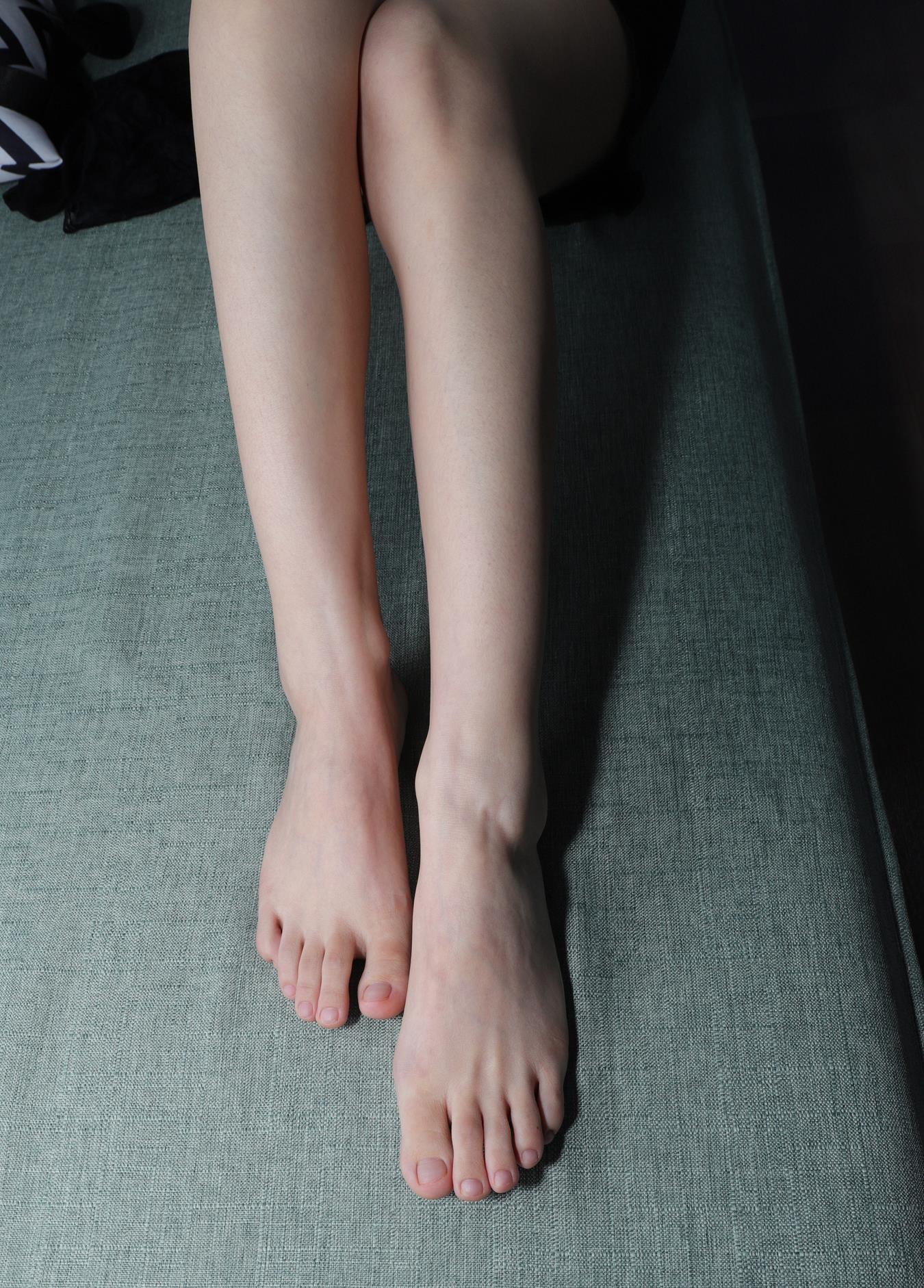 图片[18]-[Pary学生模拍] No.016 极品美女小芳第二季室内展示修长美jiao [139P] – 速更版-美库