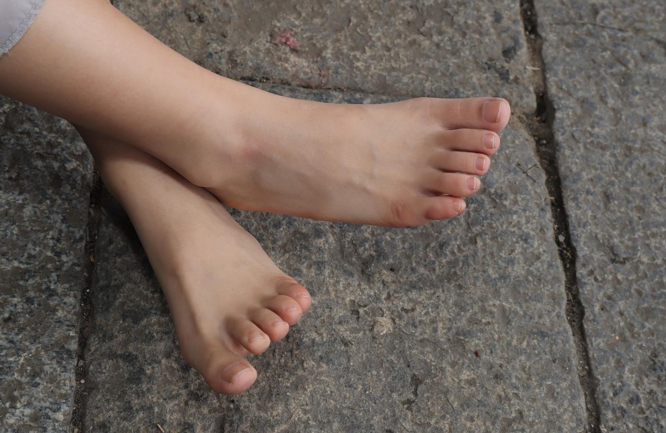 图片[67]-[Pary学生模拍] No.017 小淇穿上汉服赤脚游玩古镇 [134P] – 速更版-美库