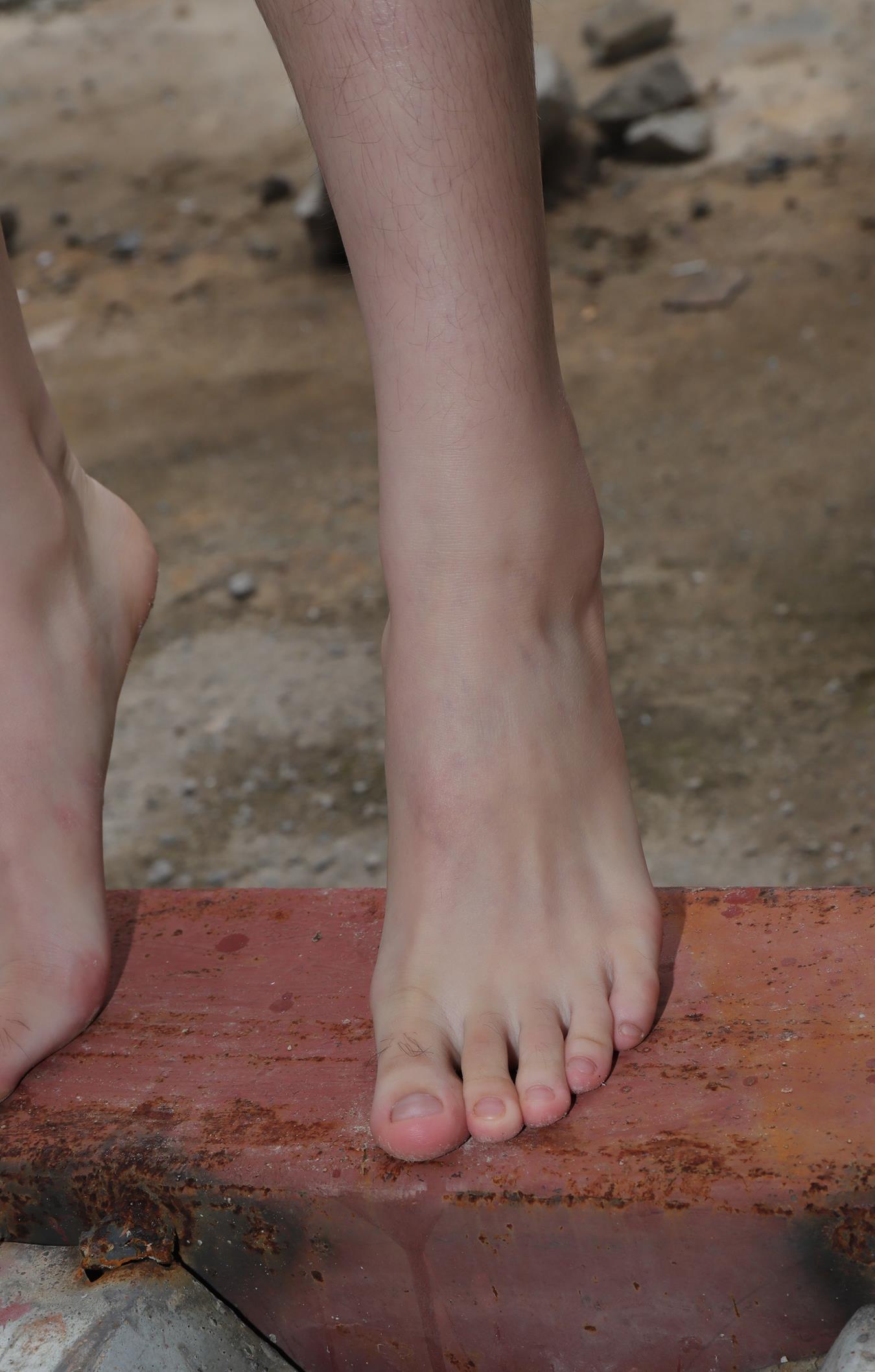 图片[11]-[Pary学生模拍] No.018 珊珊创意产业园吊带赤脚 [97P] – 速更版-美库