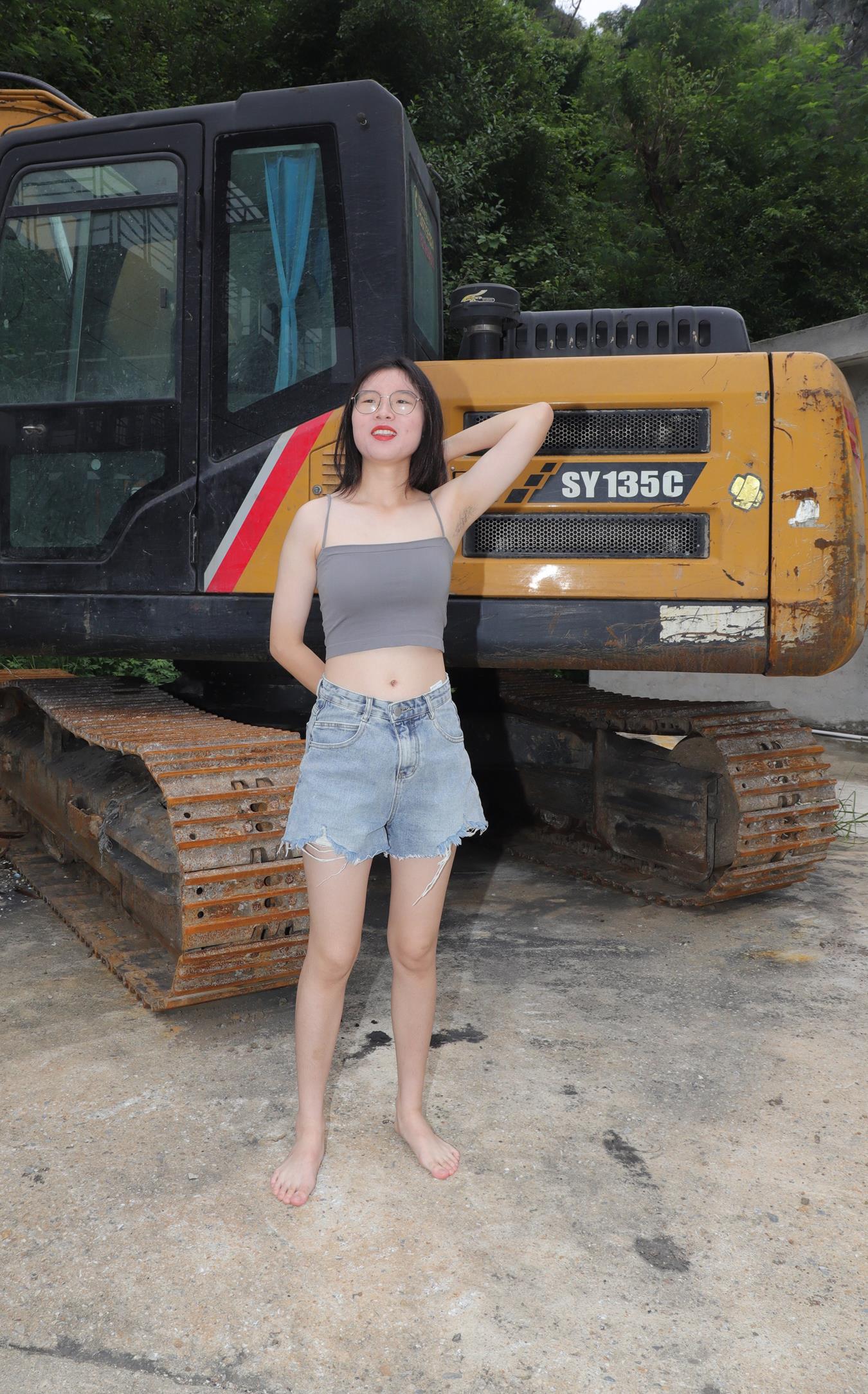 图片[49]-[Pary学生模拍] No.018 珊珊创意产业园吊带赤脚 [97P] – 速更版-美库