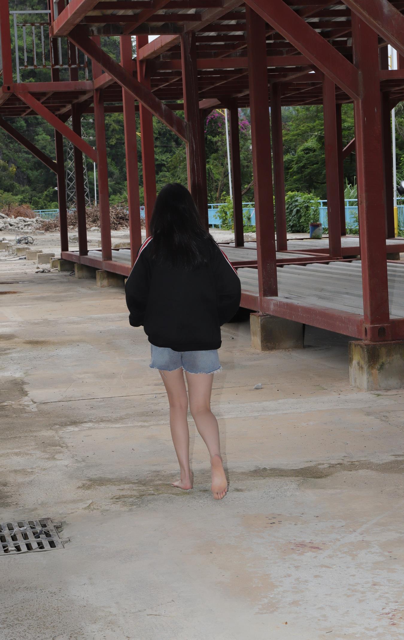 图片[59]-[Pary学生模拍] No.018 珊珊创意产业园吊带赤脚 [97P] – 速更版-美库