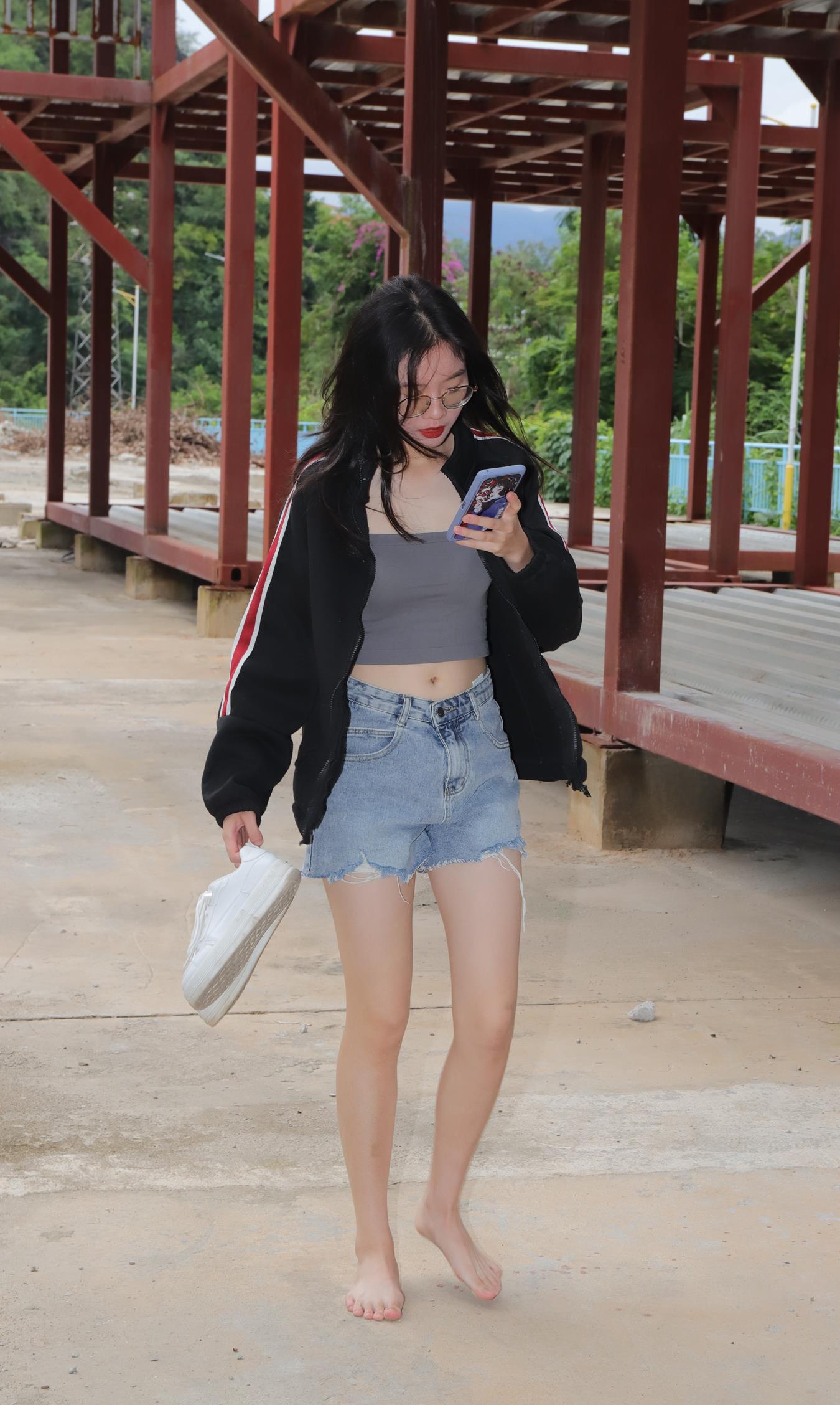 图片[78]-[Pary学生模拍] No.018 珊珊创意产业园吊带赤脚 [97P] – 速更版-美库