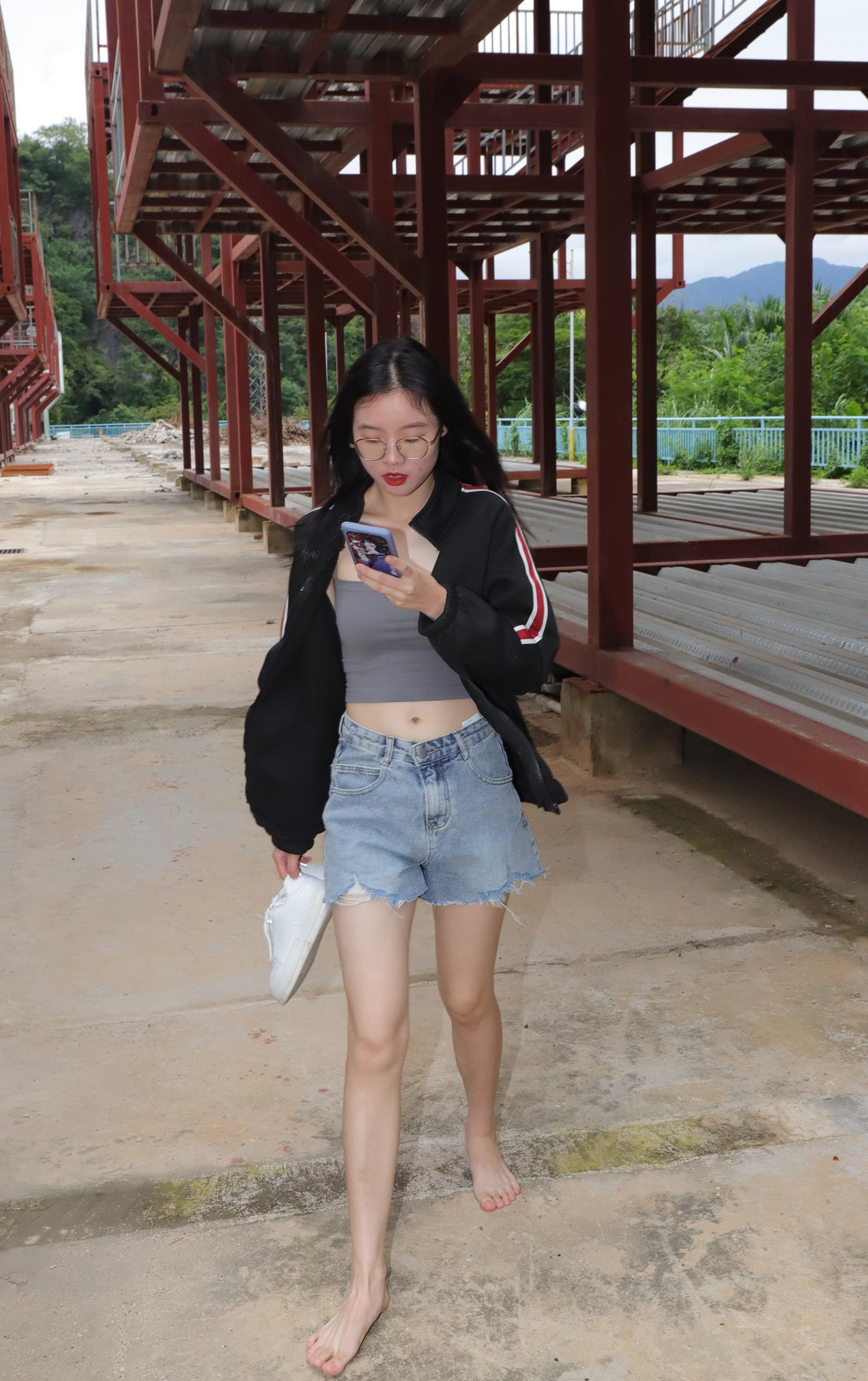 图片[79]-[Pary学生模拍] No.018 珊珊创意产业园吊带赤脚 [97P] – 速更版-美库