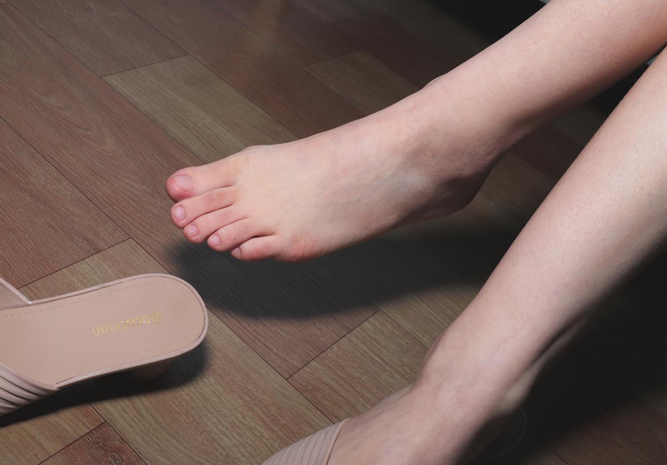 图片[17]-[Pary学生模拍] No.020 极品美女小芳挑鞋 [140P] – 速更版-美库