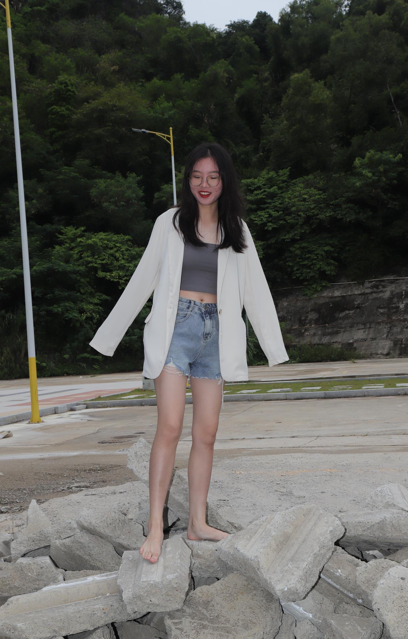 图片[97]-[Pary学生模拍] No.018 珊珊创意产业园吊带赤脚 [97P] – 速更版-美库