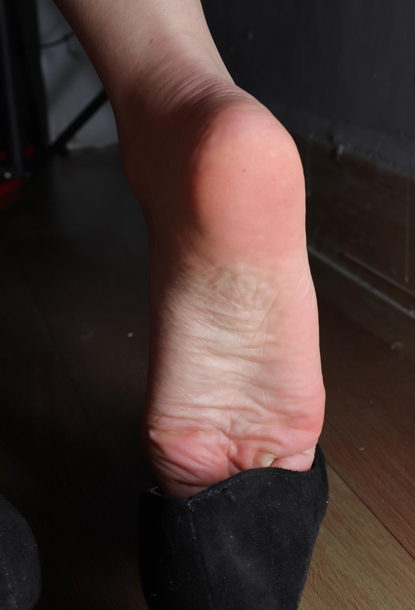 图片[62]-[Pary学生模拍] No.020 极品美女小芳挑鞋 [140P] – 速更版-美库