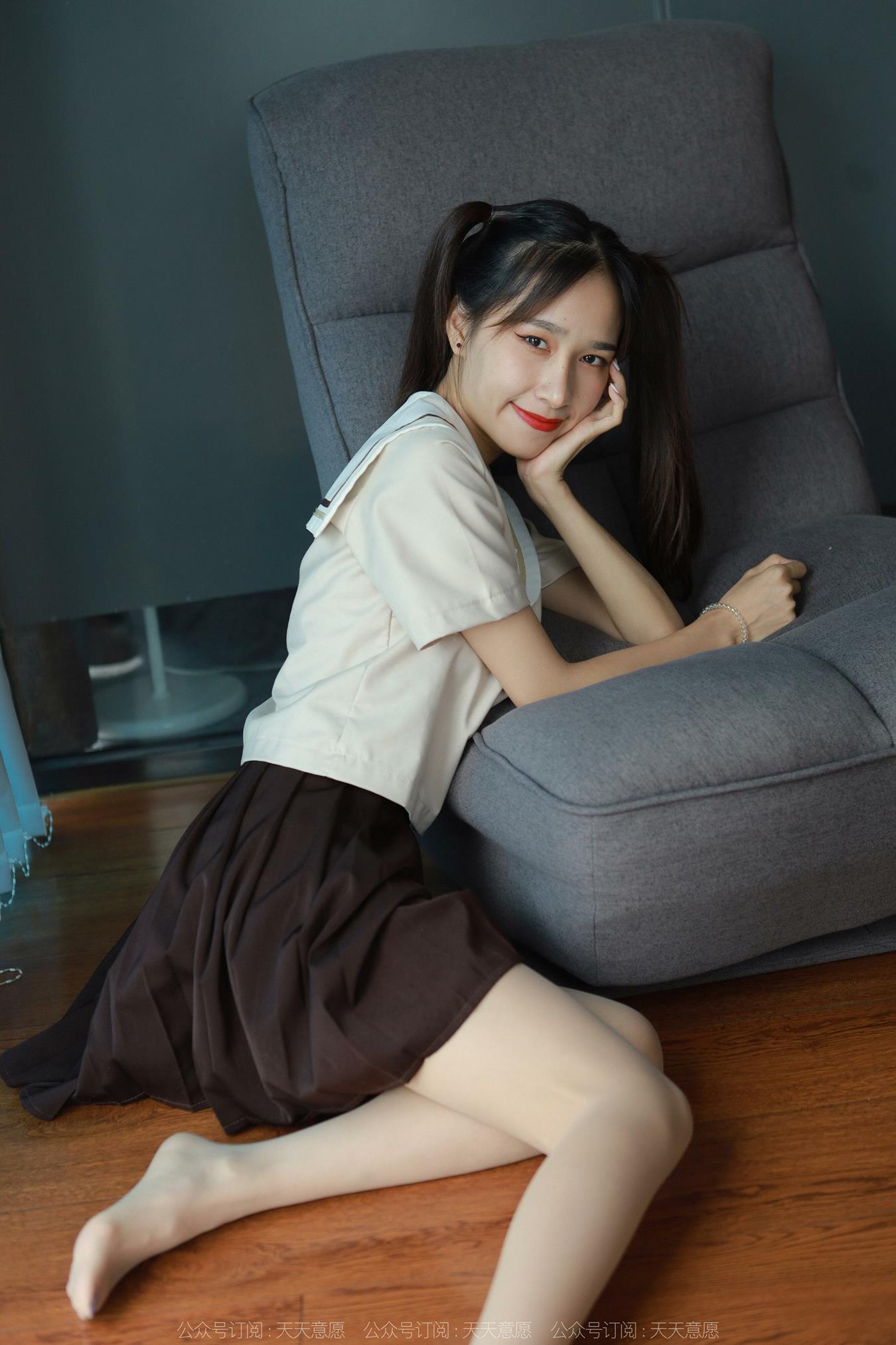 图片[40]-[IESS异思趣向] 2022.08.03 丝享家1166：美子《香蕉少女》[80P] – 速更版-美库