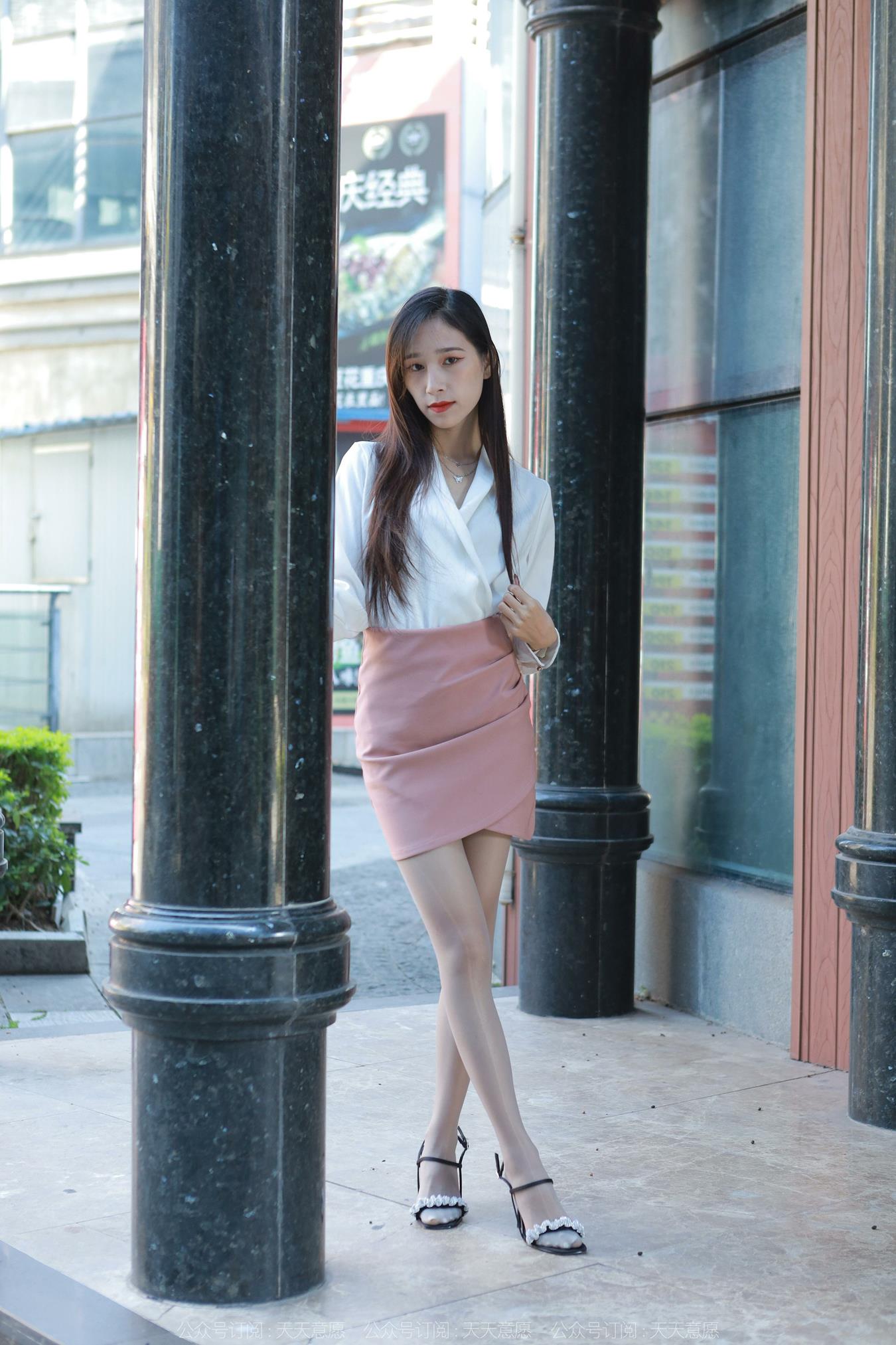 图片[11]-[IESS异思趣向] 耽丝 221018美子 [88P] – 速更版-美库