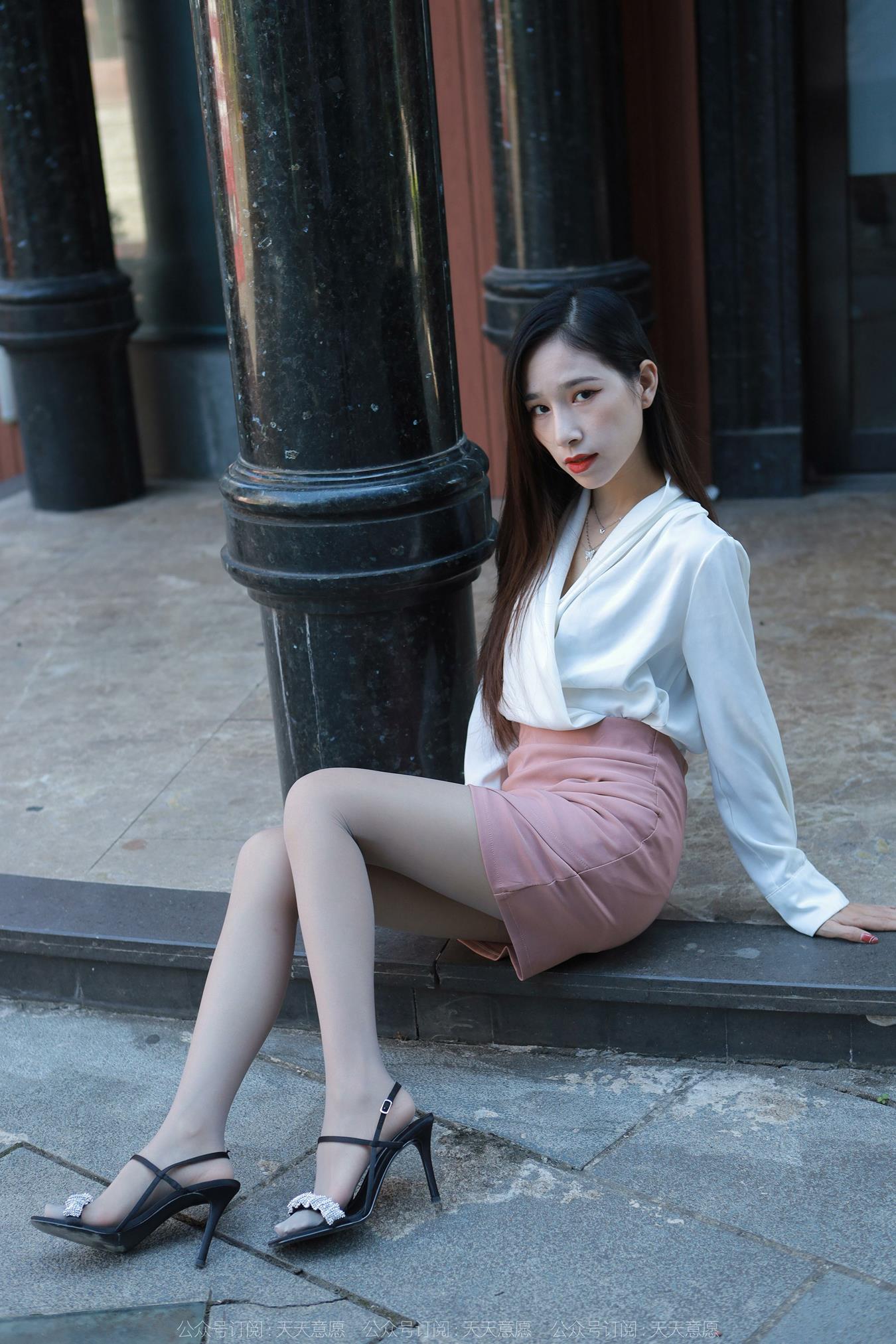 图片[29]-[IESS异思趣向] 耽丝 221018美子 [88P] – 速更版-美库