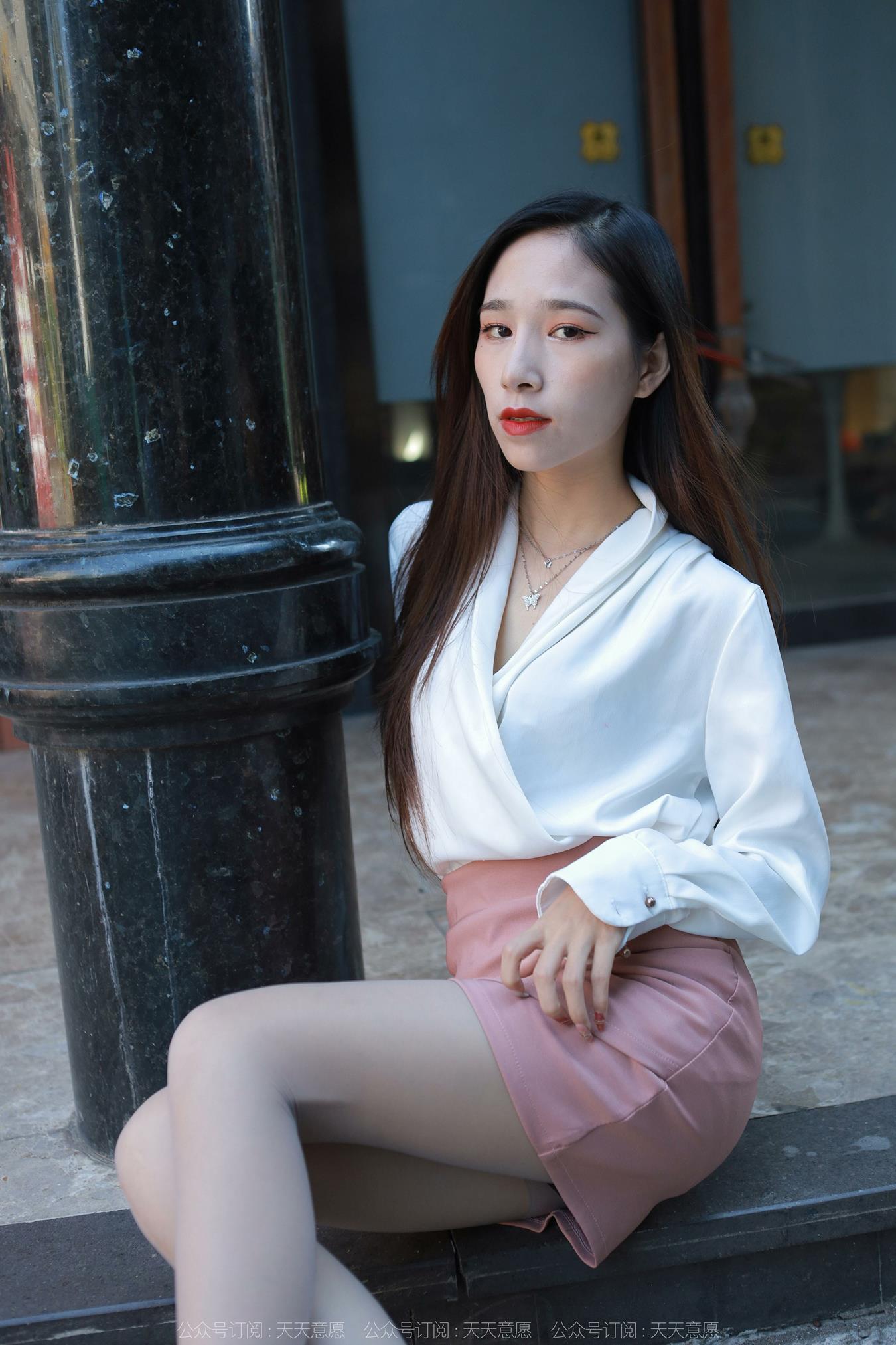 图片[35]-[IESS异思趣向] 耽丝 221018美子 [88P] – 速更版-美库