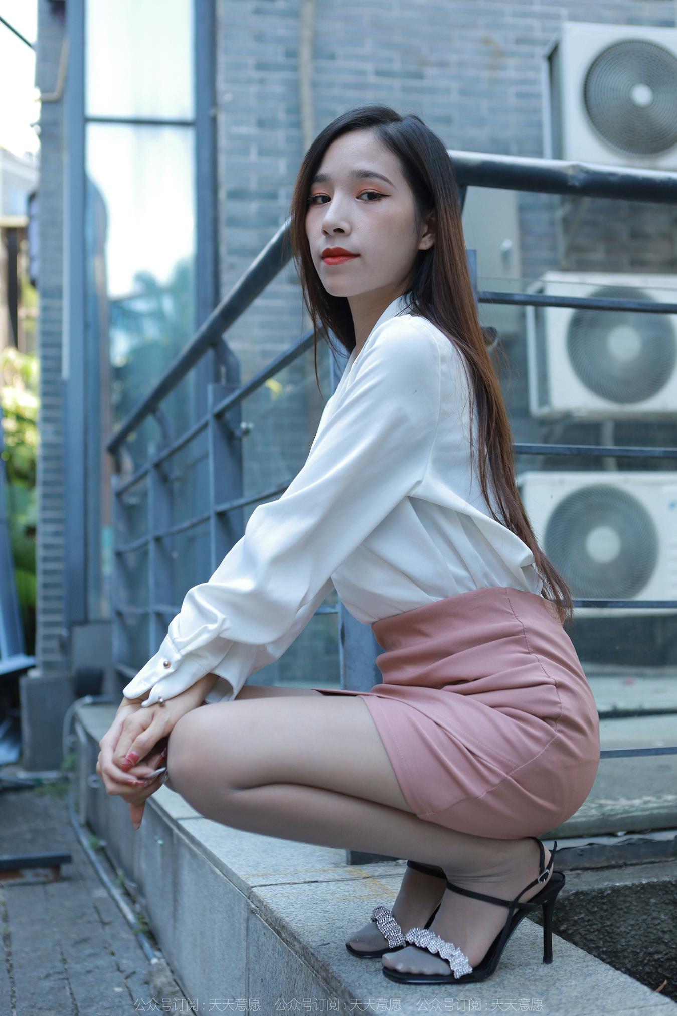 图片[86]-[IESS异思趣向] 耽丝 221018美子 [88P] – 速更版-美库