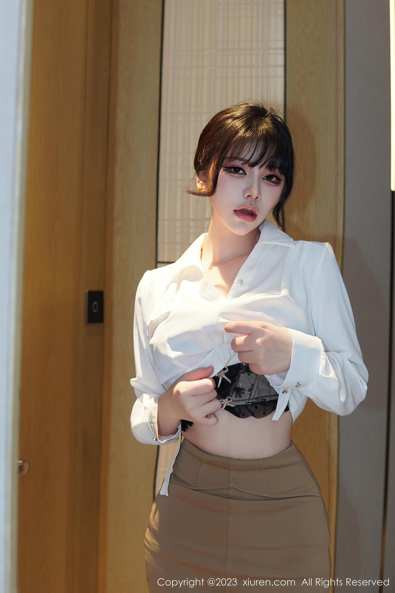 图片[10]-[XiuRen秀人网] 2023.01.10 No.6111 桃桃子_ 短裙美腿[77P] – 速更版-美库