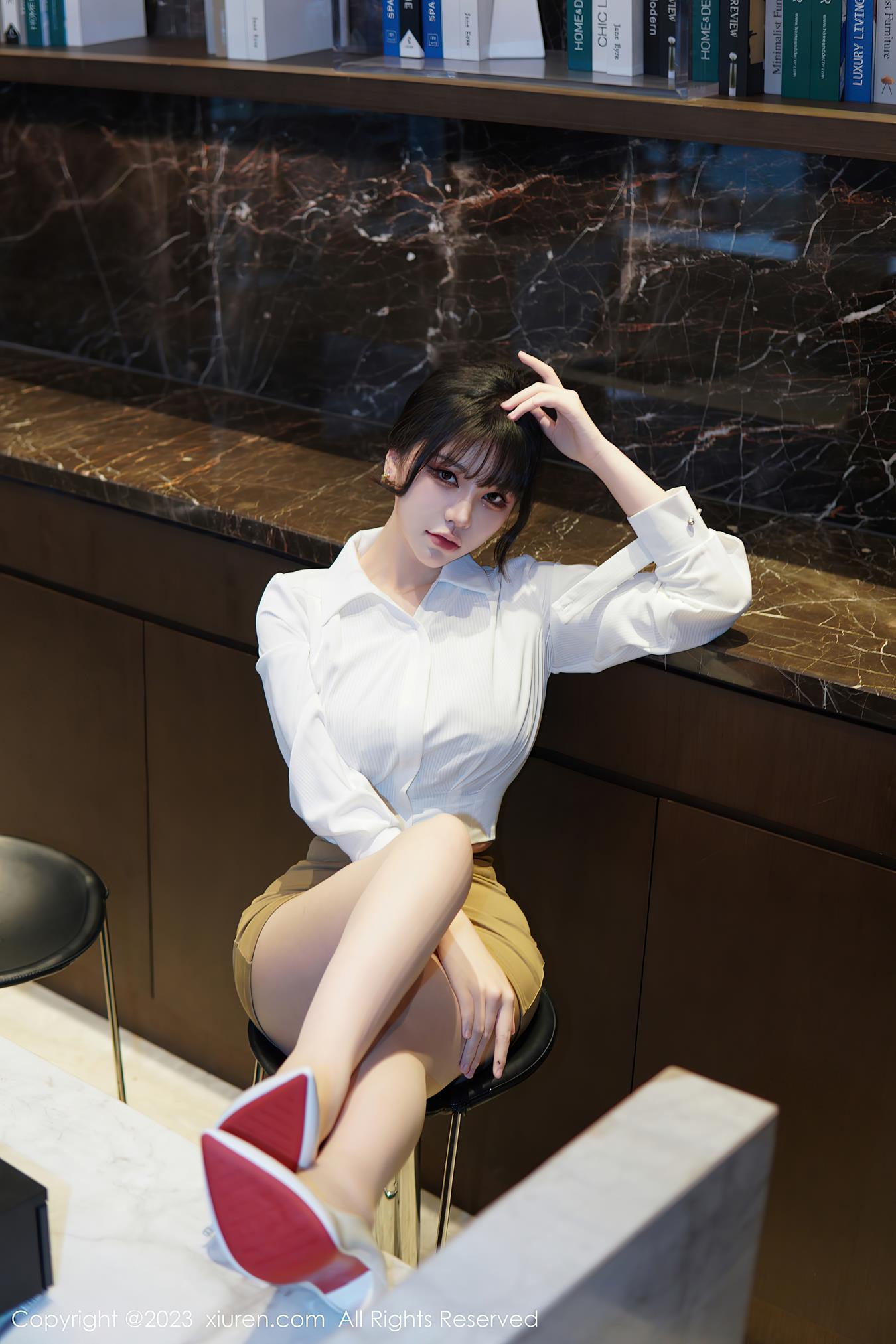 图片[67]-[XiuRen秀人网] 2023.01.10 No.6111 桃桃子_ 短裙美腿[77P] – 速更版-美库