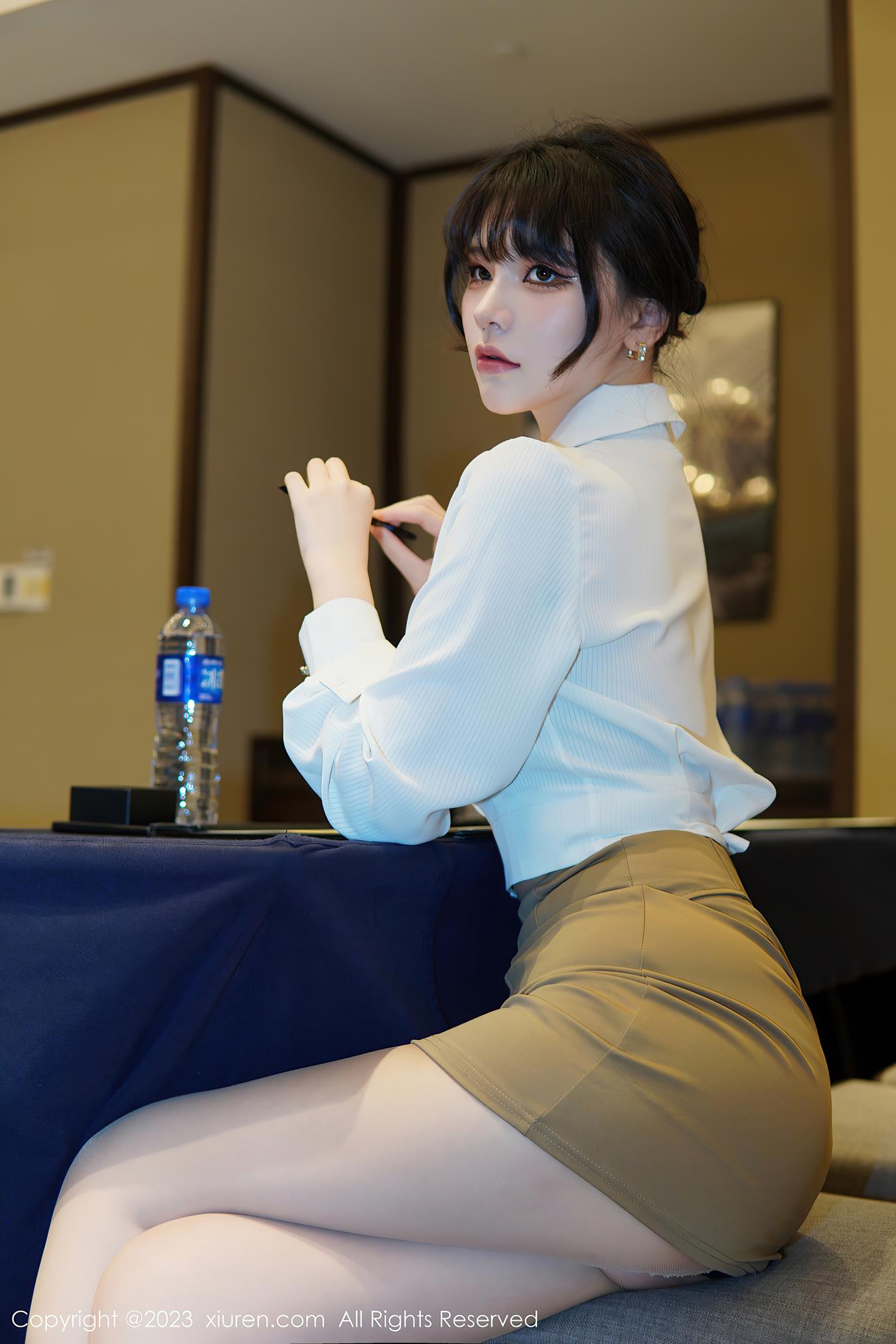 图片[73]-[XiuRen秀人网] 2023.01.10 No.6111 桃桃子_ 短裙美腿[77P] – 速更版-美库