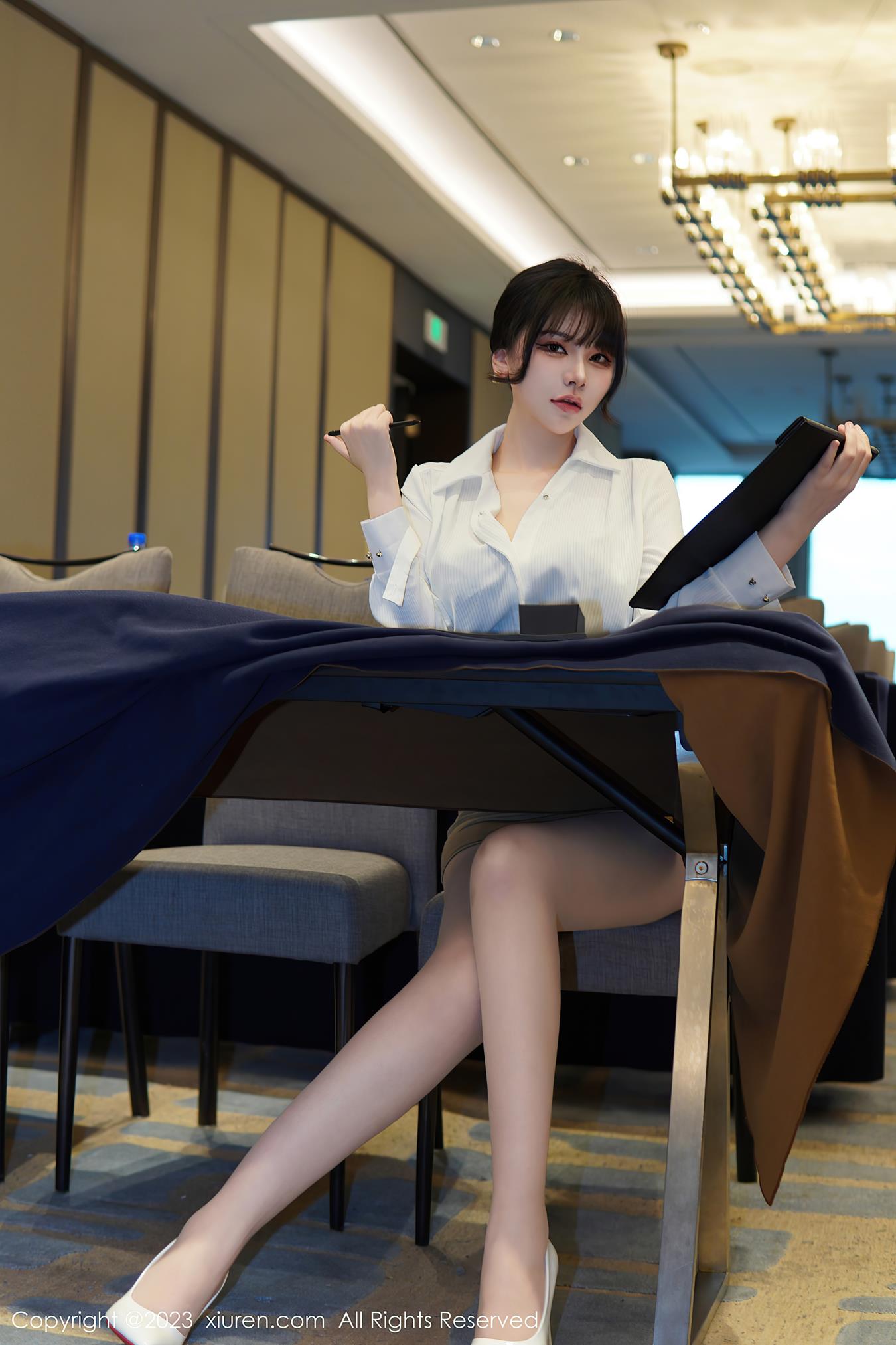 图片[76]-[XiuRen秀人网] 2023.01.10 No.6111 桃桃子_ 短裙美腿[77P] – 速更版-美库