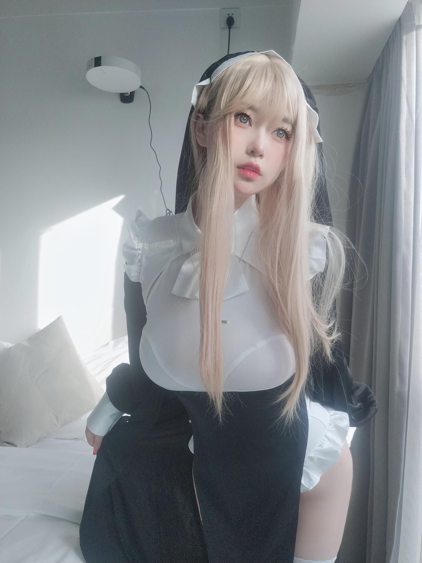 图片[41]-女主K 修女 [52P] – 速更版-美库