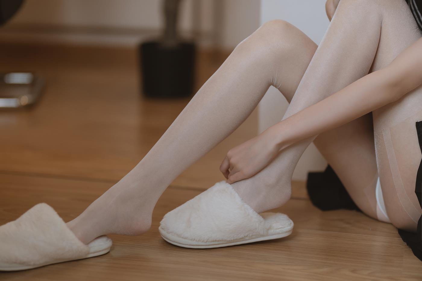 图片[15]-许岚(叁月life) 白丝水手服 [40P] – 速更版-美库