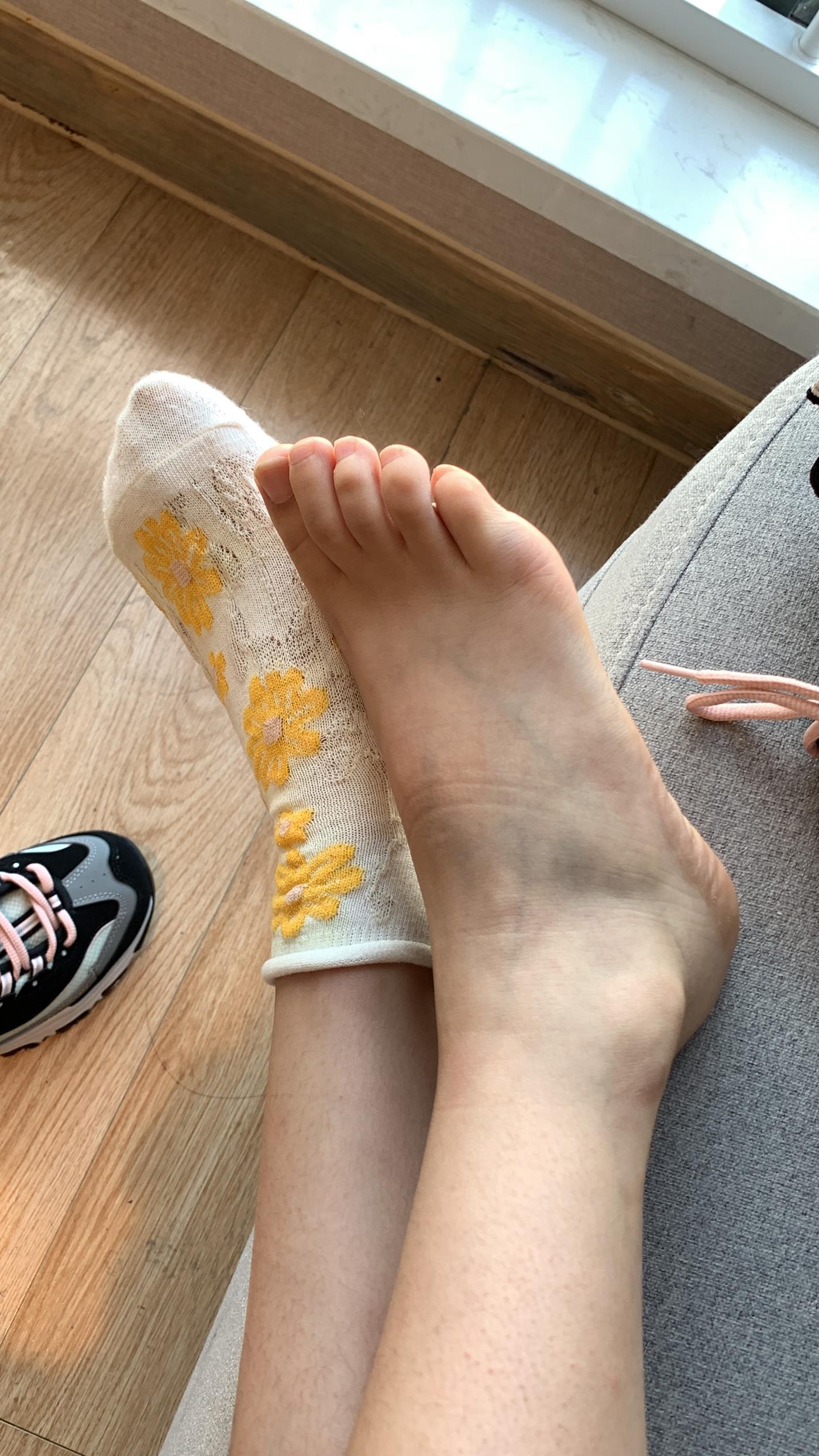 图片[13]-[誉铭传媒]袜足摄影 2023年《01月整合福利》[143P] – 速更版-美库