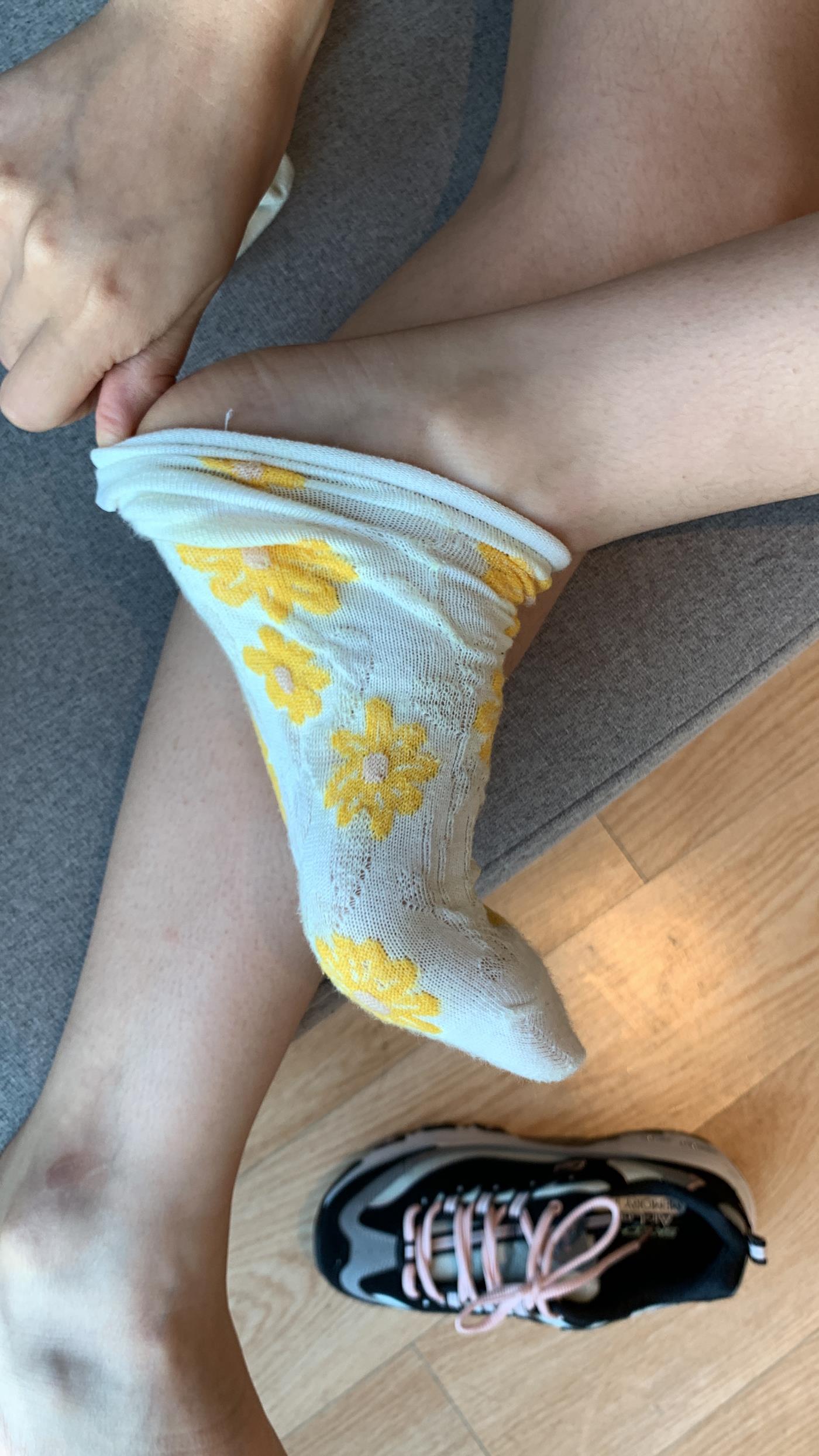 图片[16]-[誉铭传媒]袜足摄影 2023年《01月整合福利》[143P] – 速更版-美库