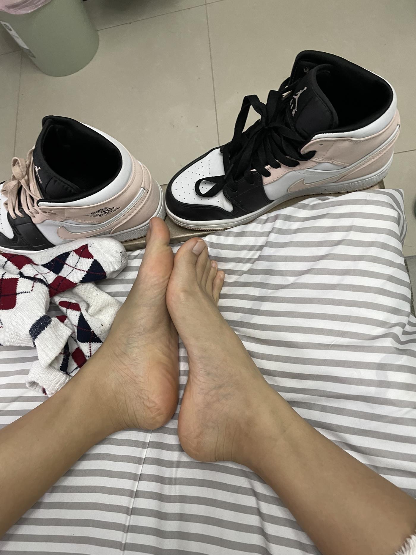 图片[68]-[誉铭传媒]袜足摄影 2023年《01月整合福利》[143P] – 速更版-美库