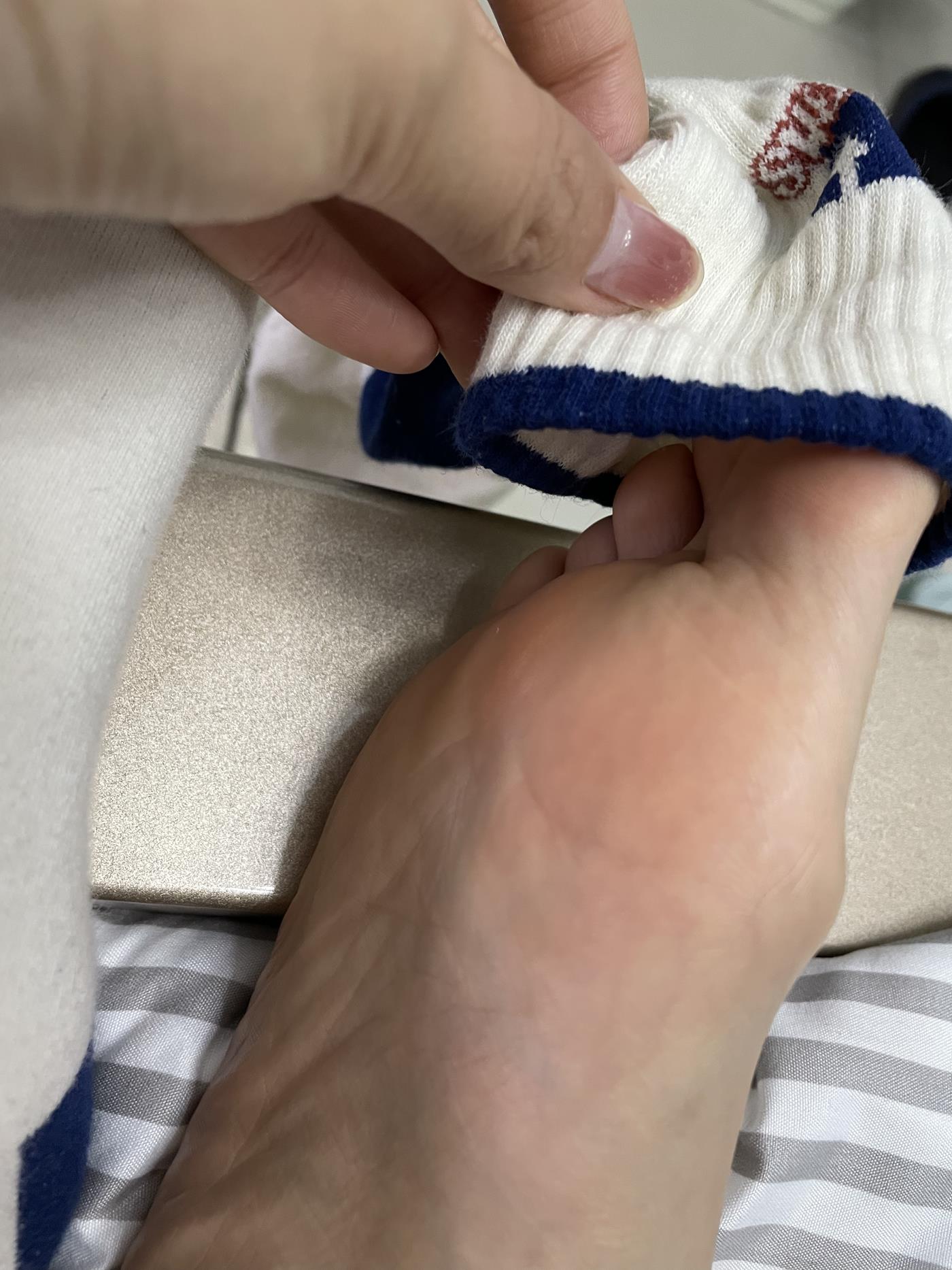 图片[89]-[誉铭传媒]袜足摄影 2023年《01月整合福利》[143P] – 速更版-美库