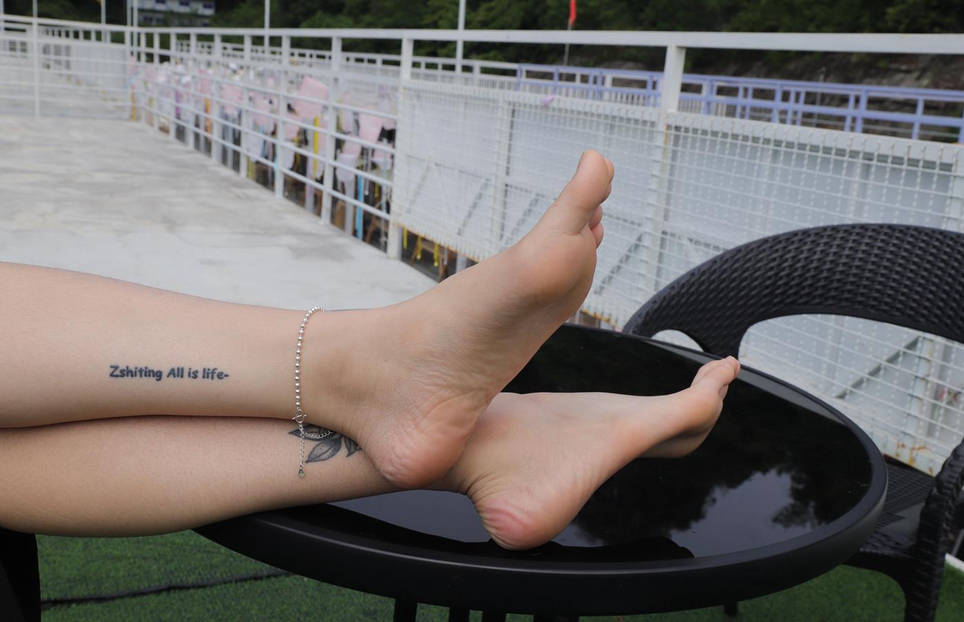 图片[46]-[Pary学生模拍] No.024 新模校花诗诗的39码修长嫩白美jiao [127P] – 速更版-美库