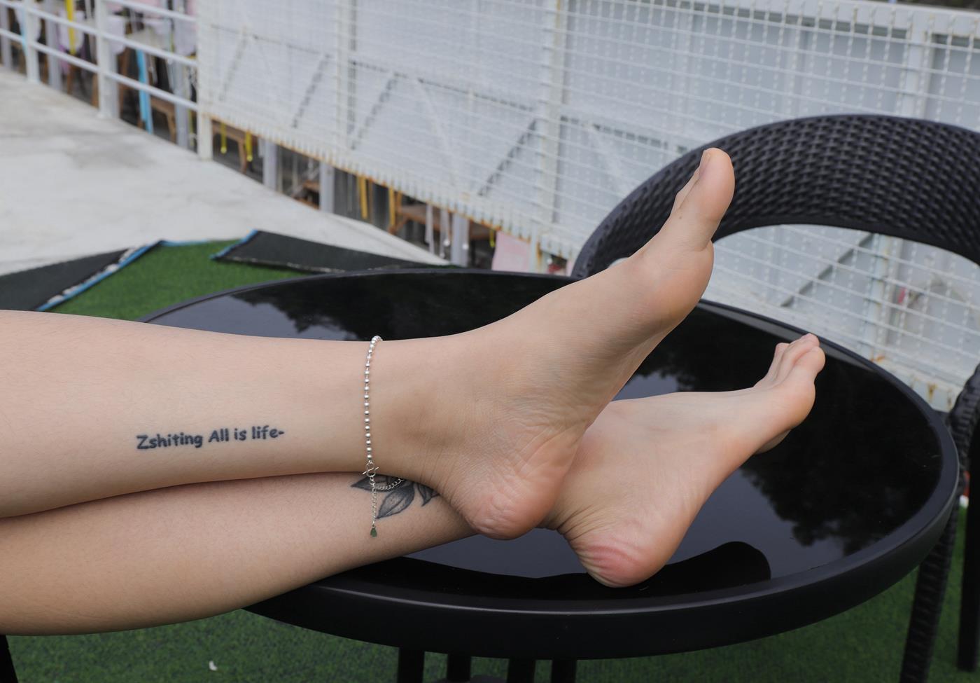 图片[48]-[Pary学生模拍] No.024 新模校花诗诗的39码修长嫩白美jiao [127P] – 速更版-美库