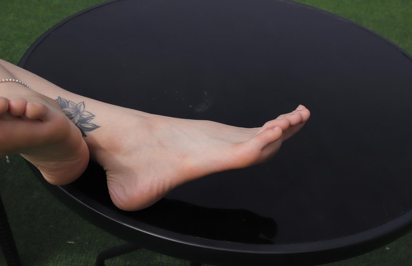 图片[58]-[Pary学生模拍] No.024 新模校花诗诗的39码修长嫩白美jiao [127P] – 速更版-美库