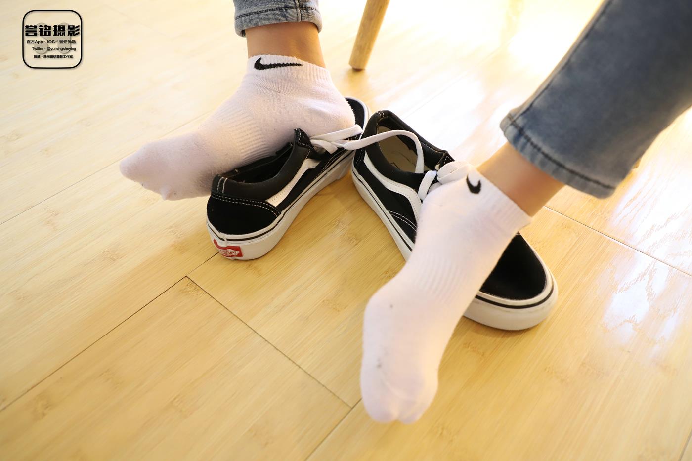 图片[31]-[誉铭传媒]袜足摄影 2023年《新年作品一》[90P] – 速更版-美库