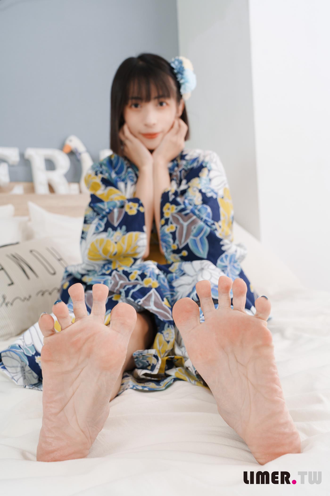 图片[14]-Limerence原创 NO.042 日本妹子子 超敏感脚脚初次被TK[160P] – 速更版-美库