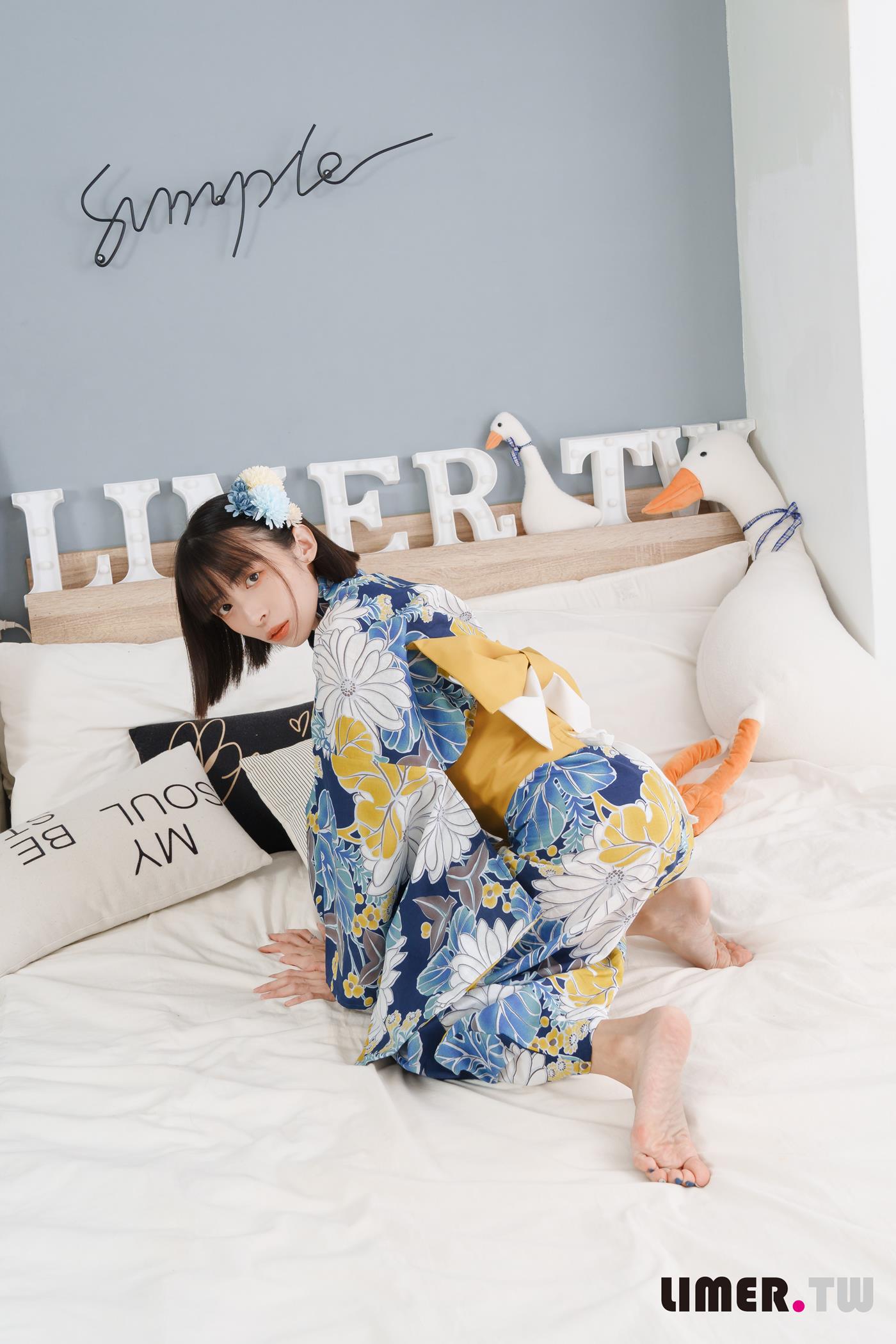 图片[18]-Limerence原创 NO.042 日本妹子子 超敏感脚脚初次被TK[160P] – 速更版-美库