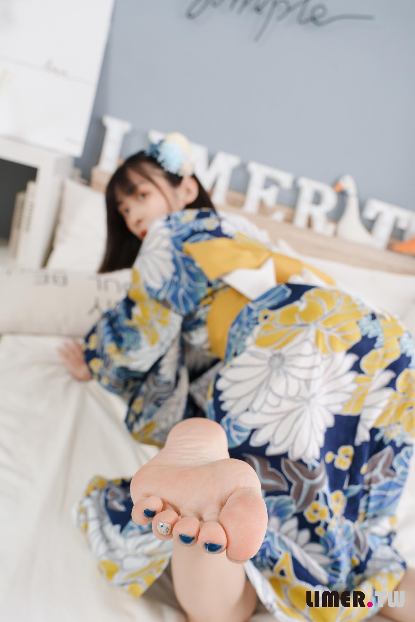 图片[32]-Limerence原创 NO.042 日本妹子子 超敏感脚脚初次被TK[160P] – 速更版-美库