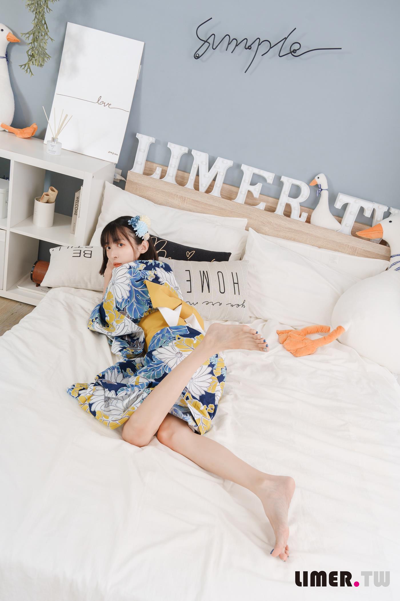 图片[37]-Limerence原创 NO.042 日本妹子子 超敏感脚脚初次被TK[160P] – 速更版-美库