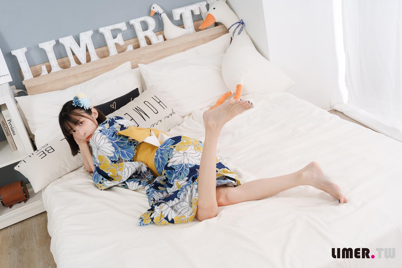 图片[38]-Limerence原创 NO.042 日本妹子子 超敏感脚脚初次被TK[160P] – 速更版-美库