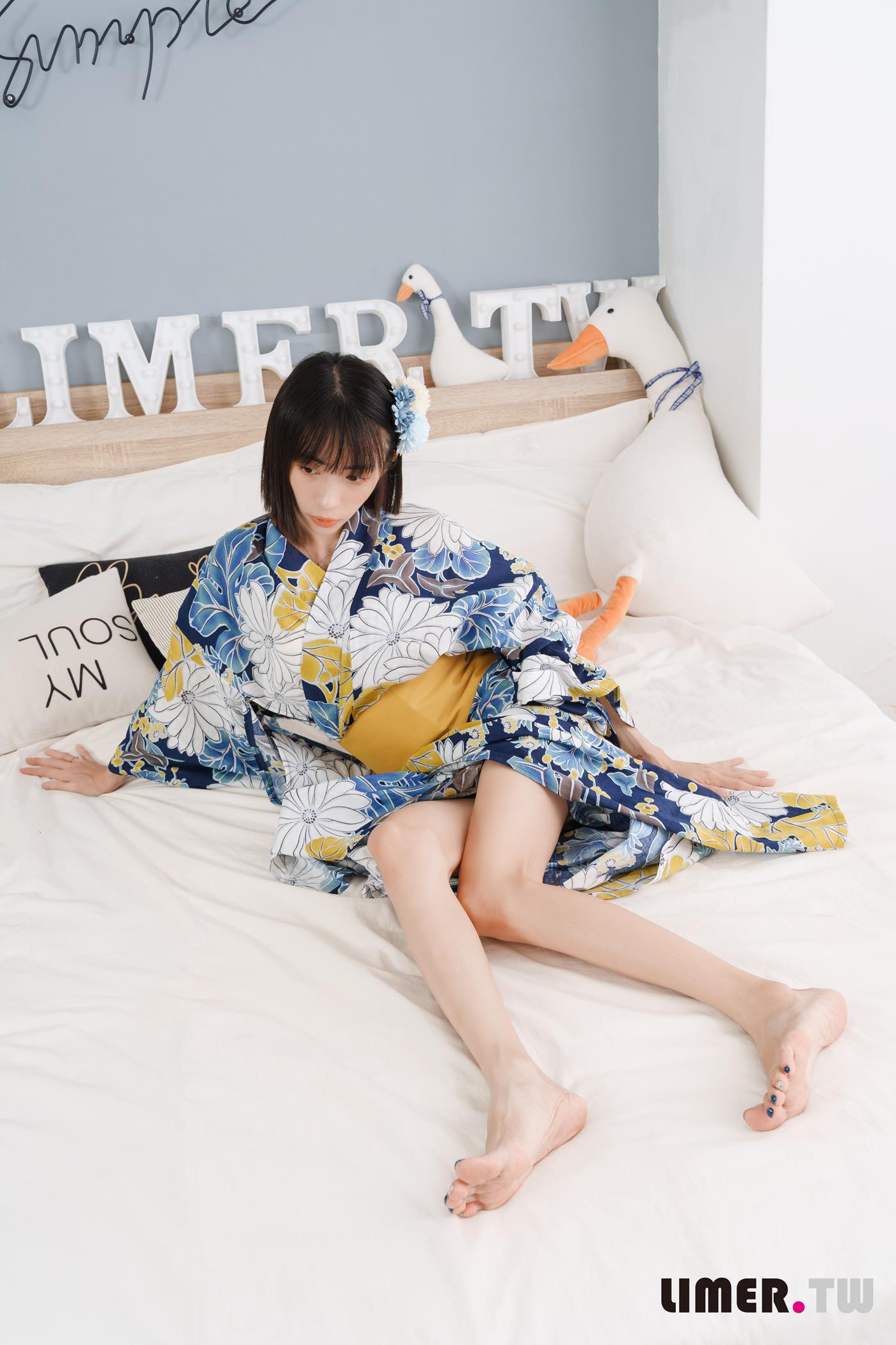 图片[56]-Limerence原创 NO.042 日本妹子子 超敏感脚脚初次被TK[160P] – 速更版-美库