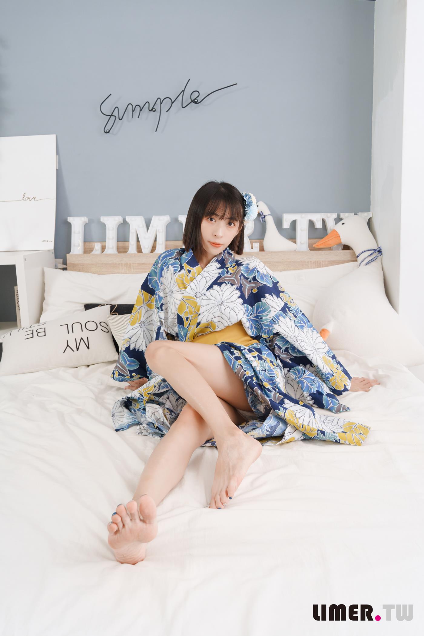 图片[65]-Limerence原创 NO.042 日本妹子子 超敏感脚脚初次被TK[160P] – 速更版-美库