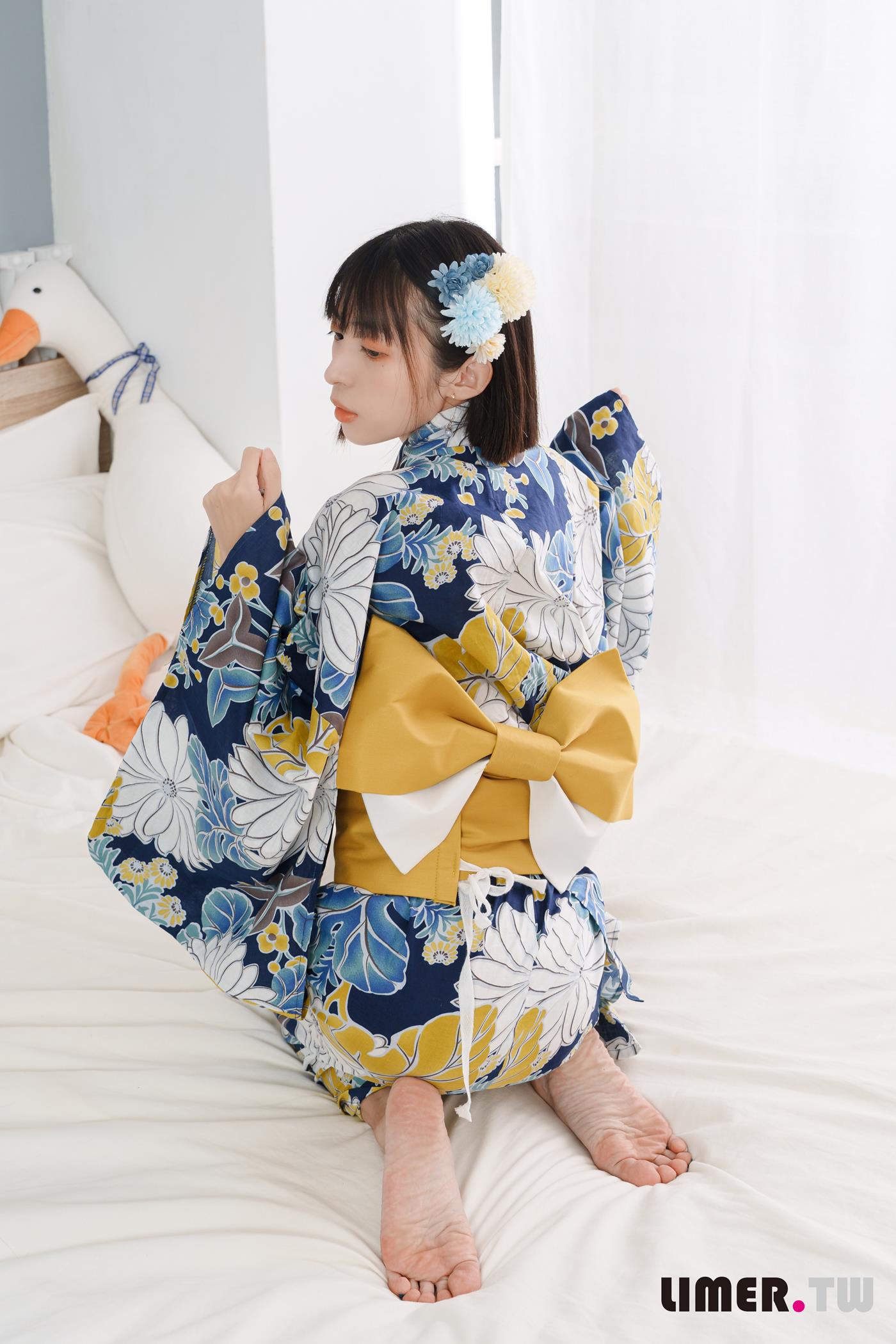 图片[70]-Limerence原创 NO.042 日本妹子子 超敏感脚脚初次被TK[160P] – 速更版-美库