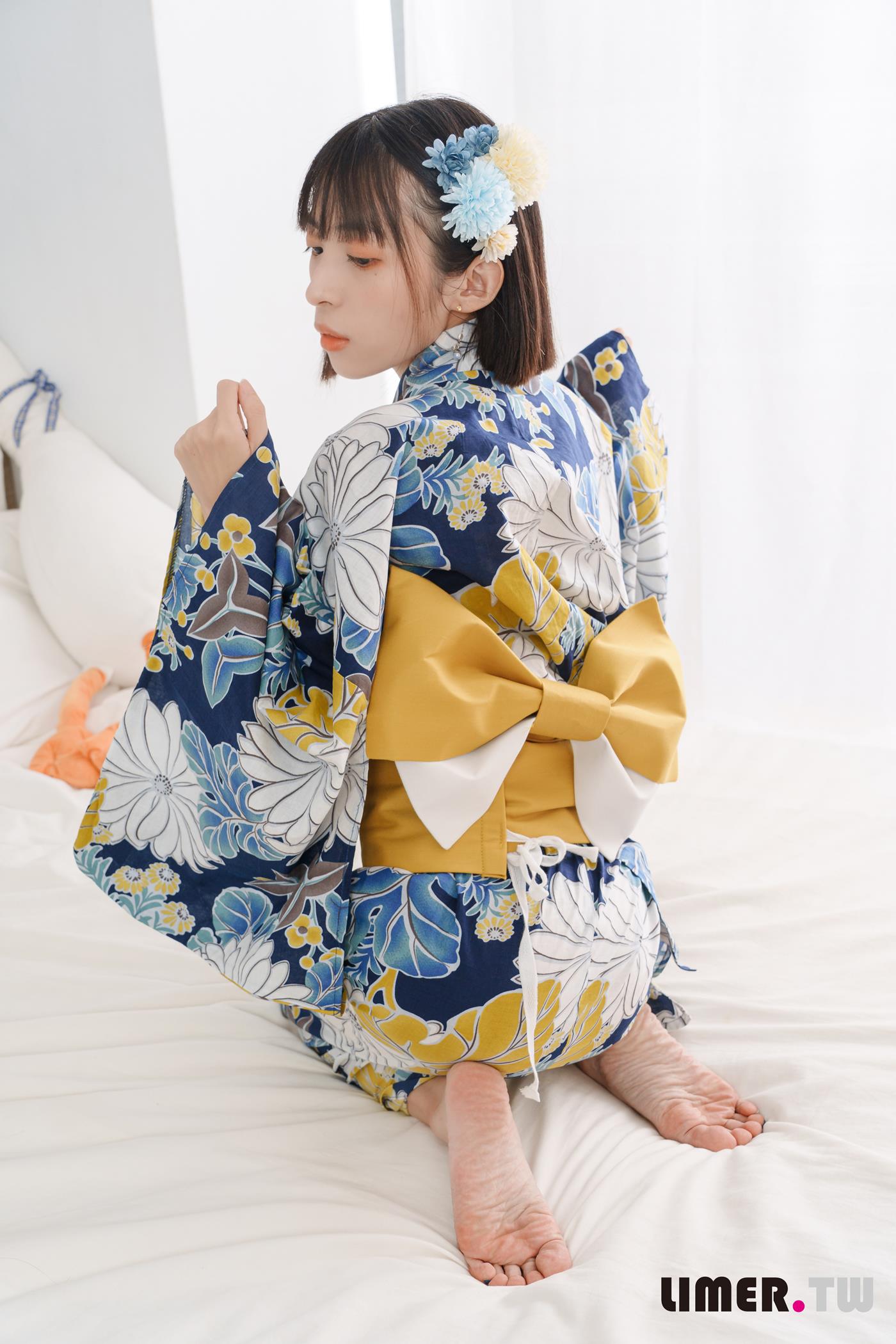 图片[71]-Limerence原创 NO.042 日本妹子子 超敏感脚脚初次被TK[160P] – 速更版-美库