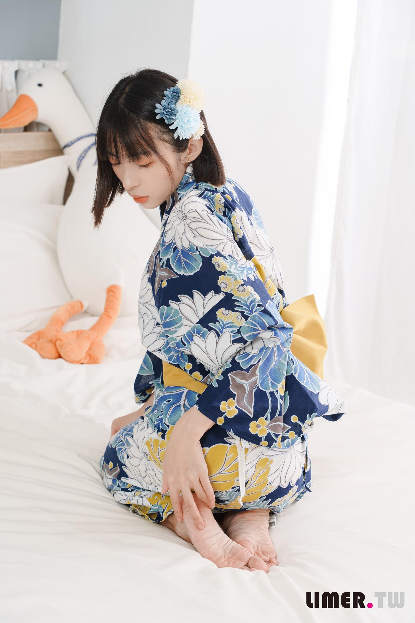 图片[82]-Limerence原创 NO.042 日本妹子子 超敏感脚脚初次被TK[160P] – 速更版-美库