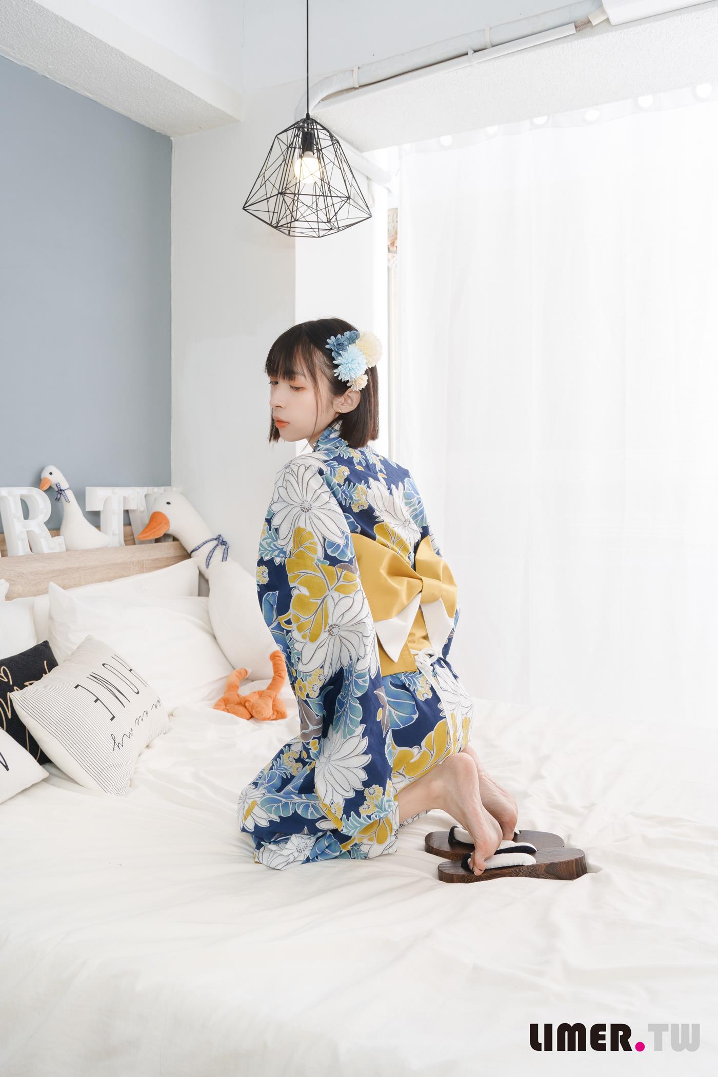 图片[98]-Limerence原创 NO.042 日本妹子子 超敏感脚脚初次被TK[160P] – 速更版-美库