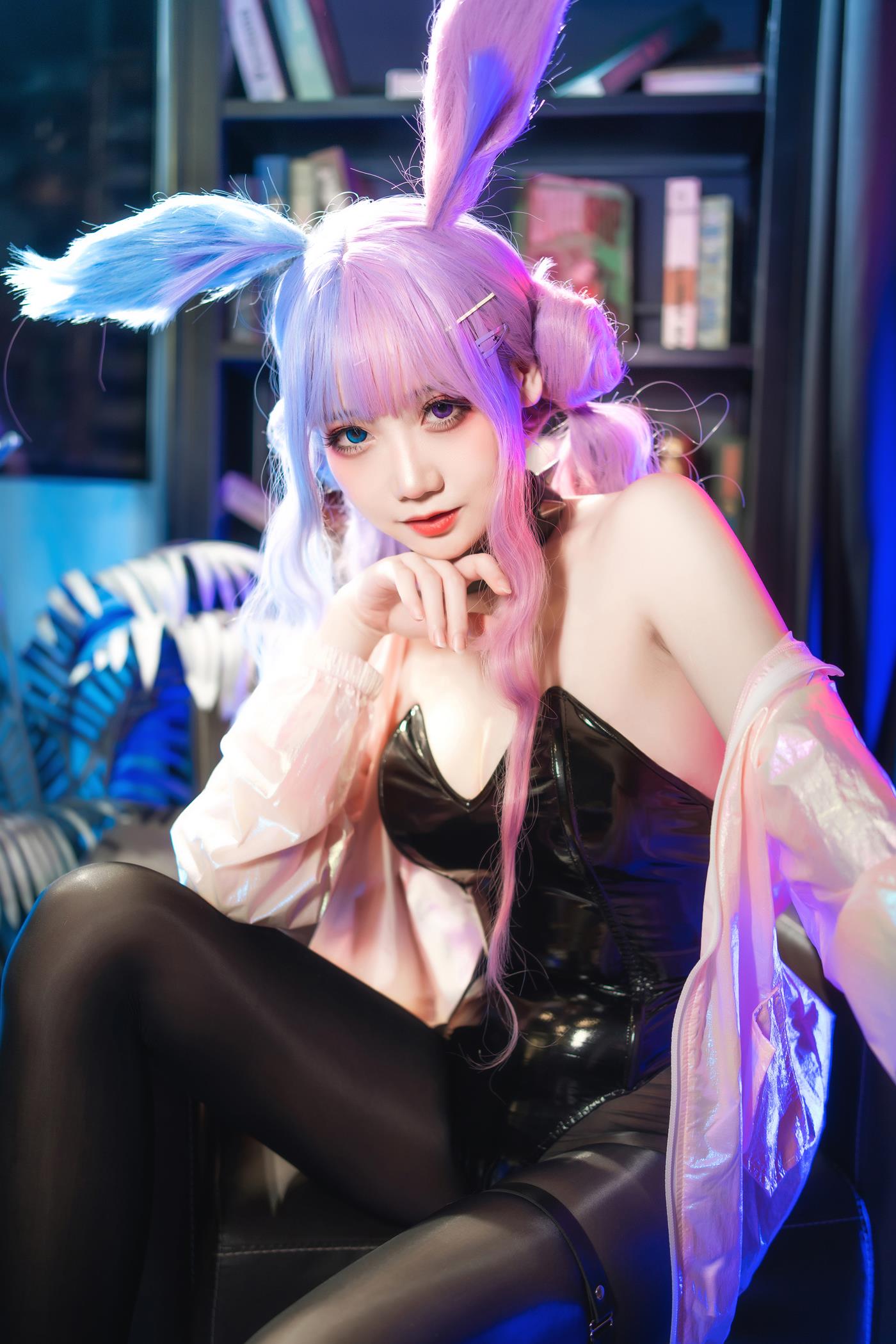 图片[25]-焖焖碳  麻辣兔头X异色兔 [38P] – 速更版-美库