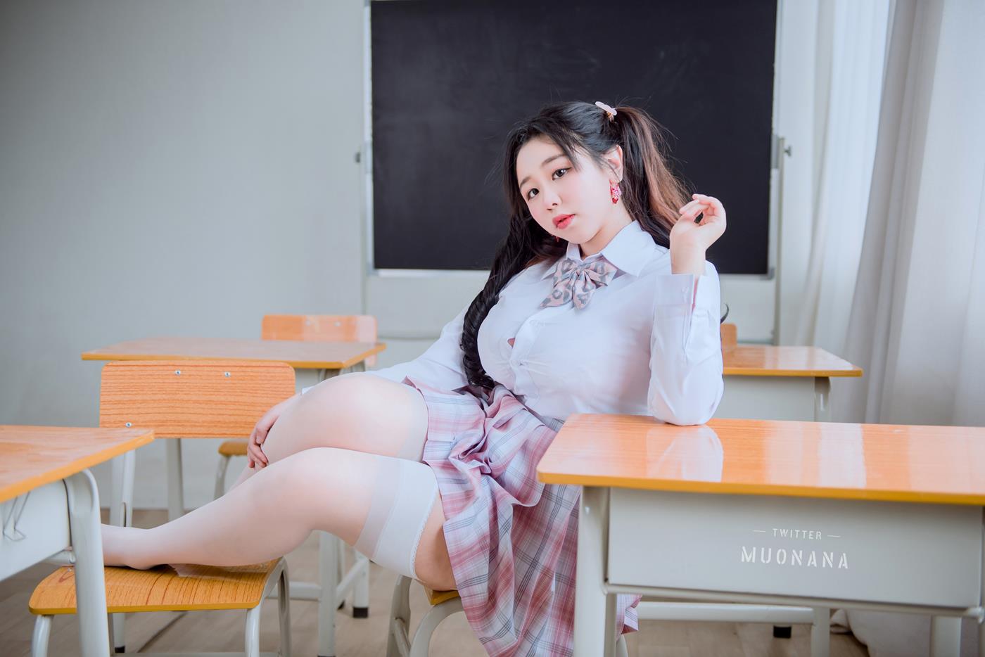 图片[33]-动漫博主穆零Mu0 老师学生 [110P] – 速更版-美库