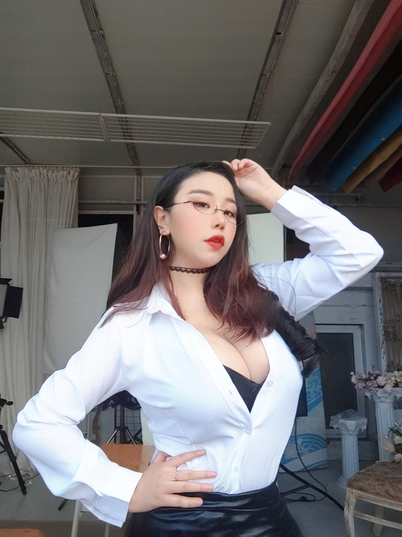 图片[111]-动漫博主穆零Mu0 老师学生 [110P] – 速更版-美库