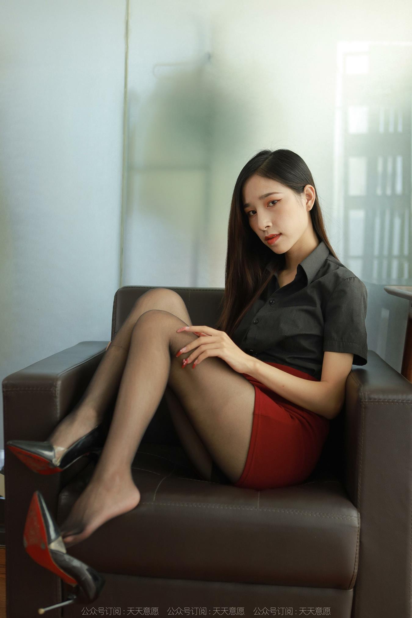 图片[26]-[IESS异思趣向] 耽丝 221023美子 [87P] – 速更版-美库