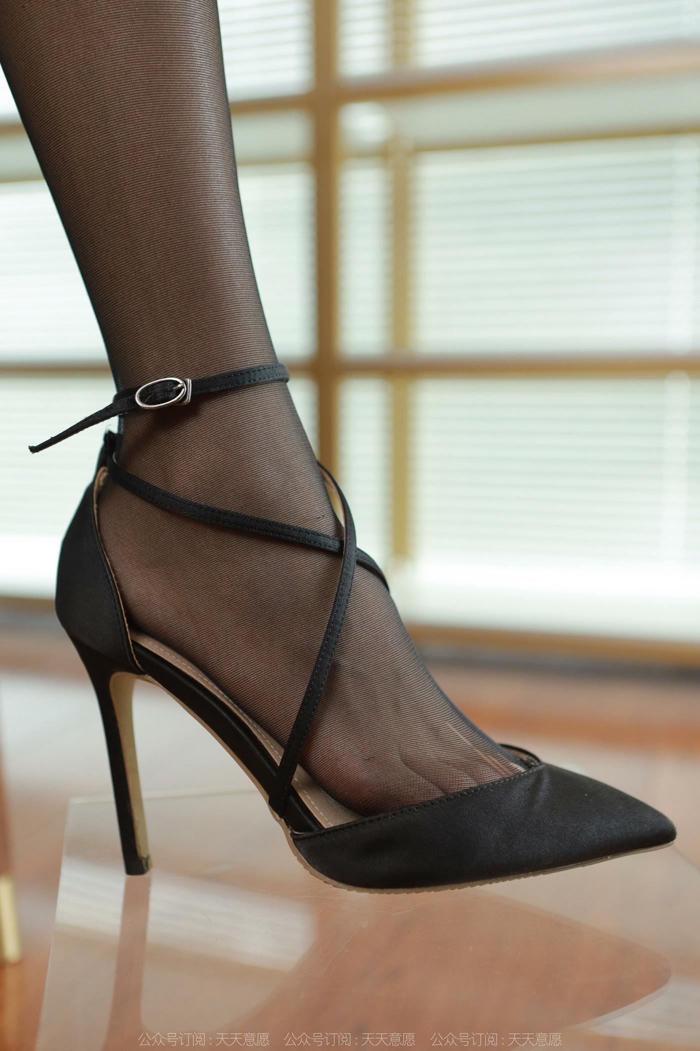 图片[30]-[IESS异思趣向] 2022.08.09 丝享家1172：美子《红色可口可乐》[88P] – 速更版-美库